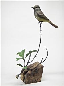 LIFE-SIZE GREAT CRESTED FLYCATCHER
